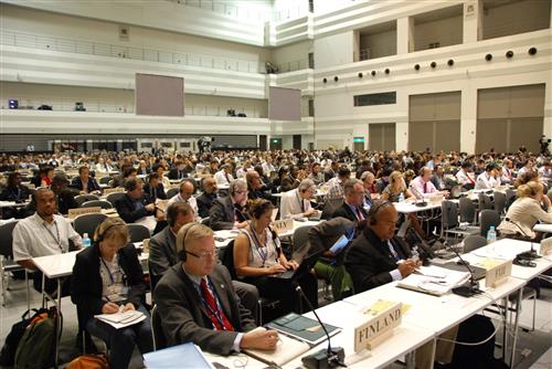 COP 10 Plenary Secretariat of the Convention on Biological Diversity