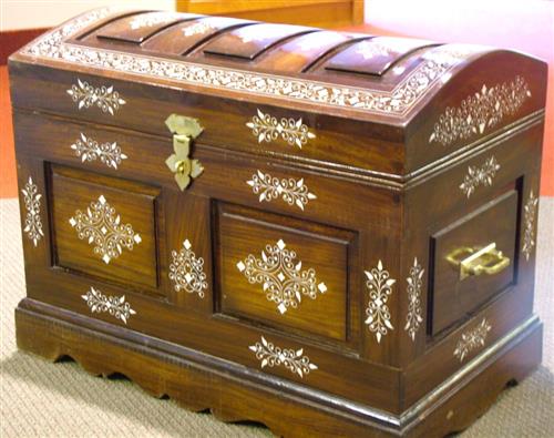 Hand-carved wooden box from Pakistan Secretariat of the Convention on Biological Diversity